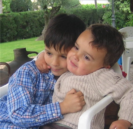 Promover las manifestaciones de ternura y cariño entre niños