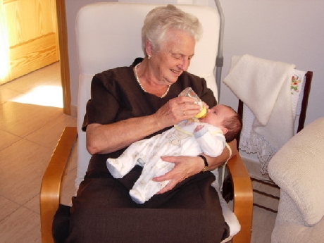 Los conocimientos relacionados con el trabajo doméstico se transmiten de generación en generación y su base fundamental es el sostenimiento de la vida