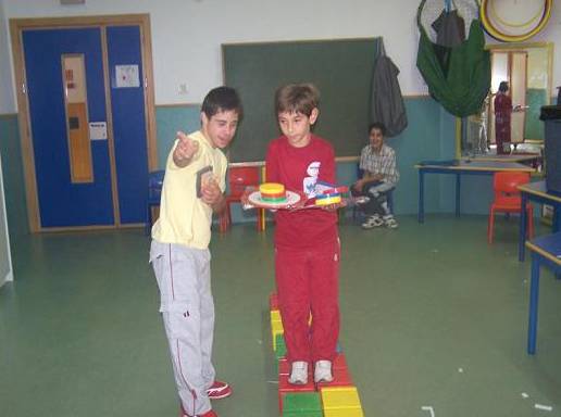 Los objetivos didácticos deben ser abiertos, operativos y adaptables a las características de los alumnos.